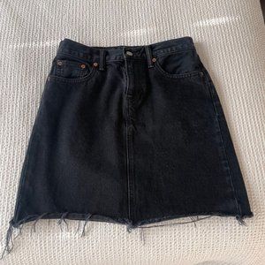 Levi's Black Denim Skirt